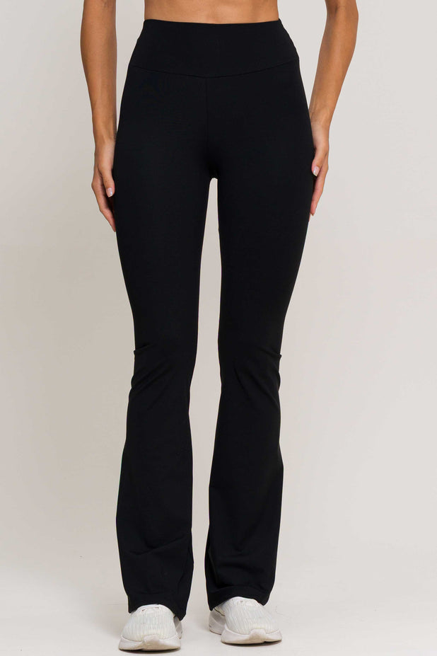 Calça Flare de Poliamida Preta