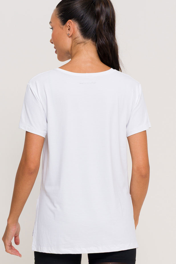 Blusa com Fenda na Lateral Branca