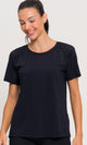 Blusa com Fenda Lateral Furadinha Preta