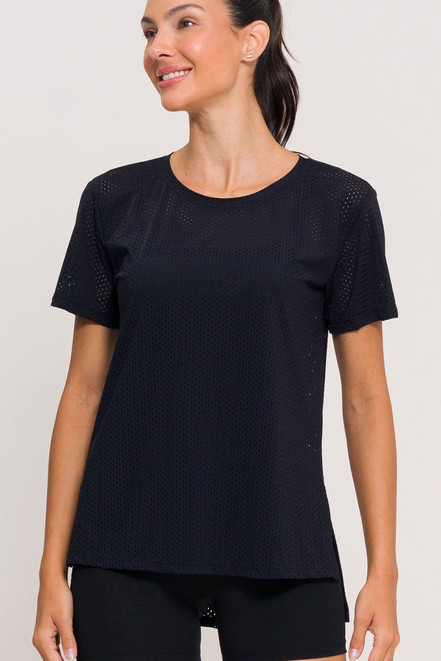Blusa com Fenda Lateral Furadinha Preta