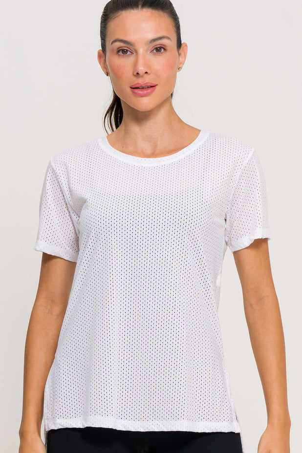 Blusa com Fenda Lateral Furadinha Branca
