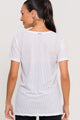 Blusa com Fenda Lateral Furadinha Branca