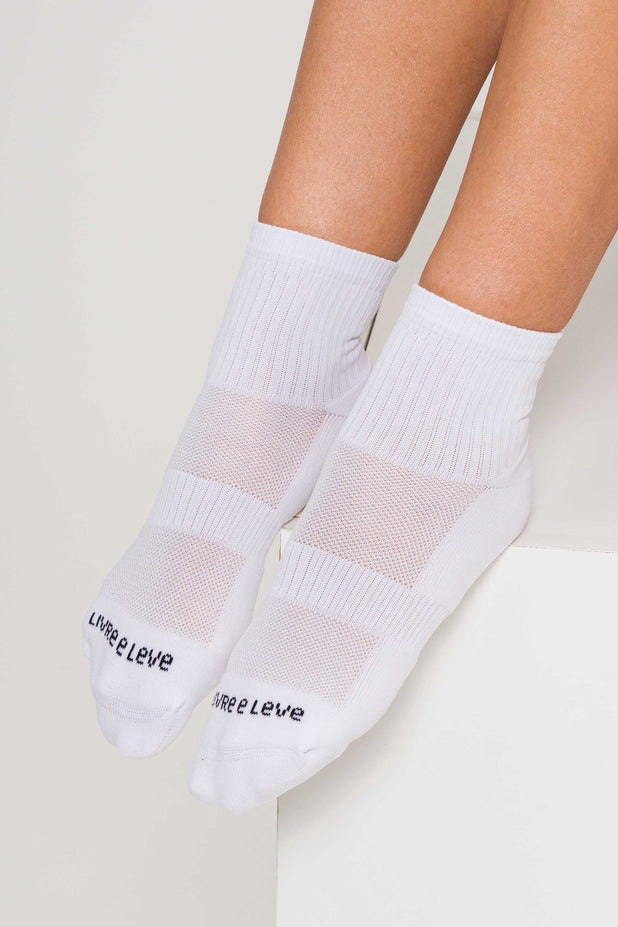 Meia Cano Médio de Poliamida Branca