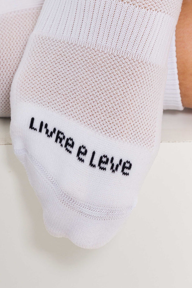 Meia Cano Médio de Poliamida Branca