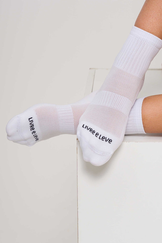 Meia Cano Médio de Poliamida Branca