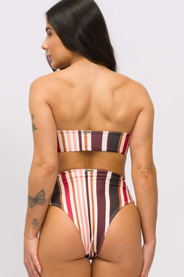 Biquíni Faixa Dupla Face e Calcinha Hot Pants Listrado Marrom