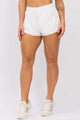 Short com Fenda Branco