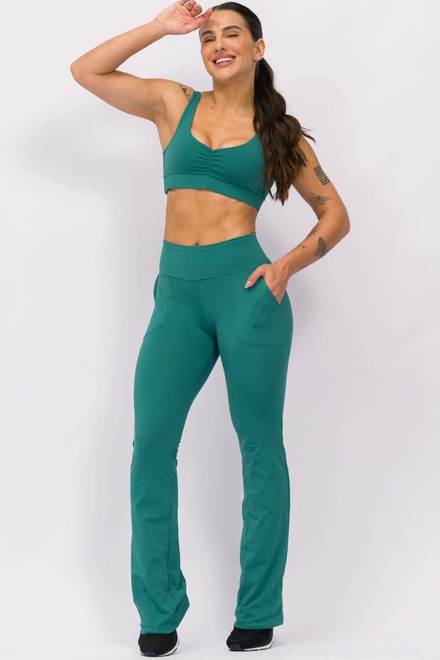 Calça Flare Modeladora com Bolso Botanical