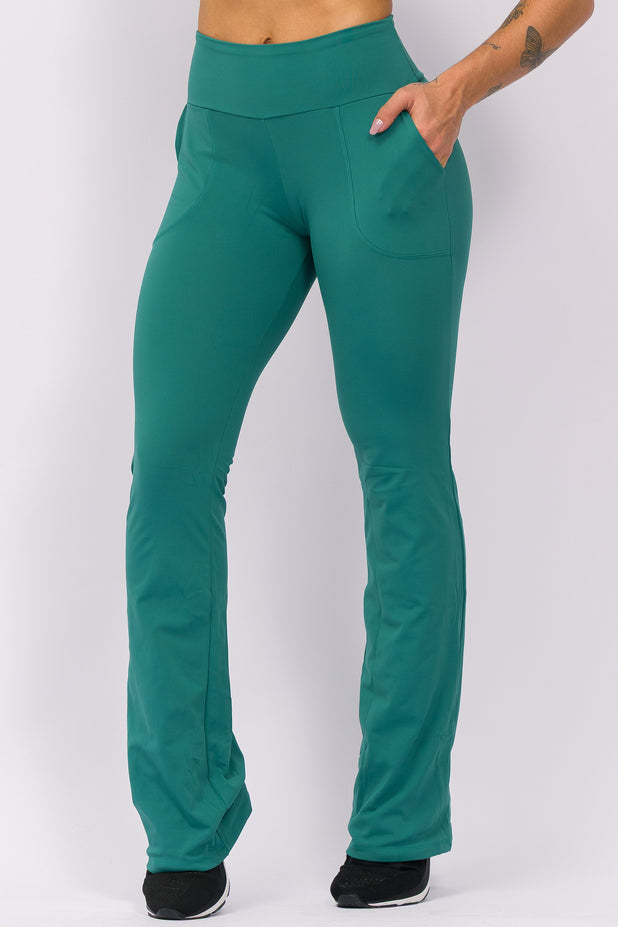 Calça Flare Modeladora com Bolso Botanical