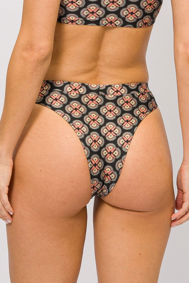 Calcinha Hot Pants Cavada Despertar