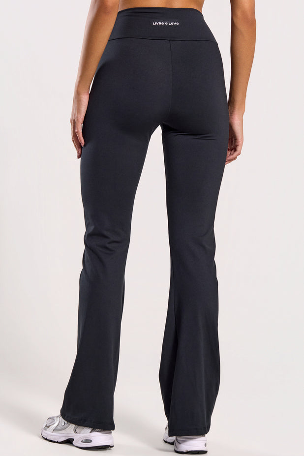 Calça Flare Térmica Preta