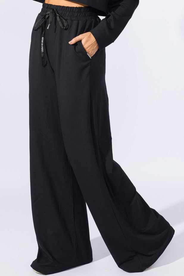 Calça Comfort com Bolso Preta