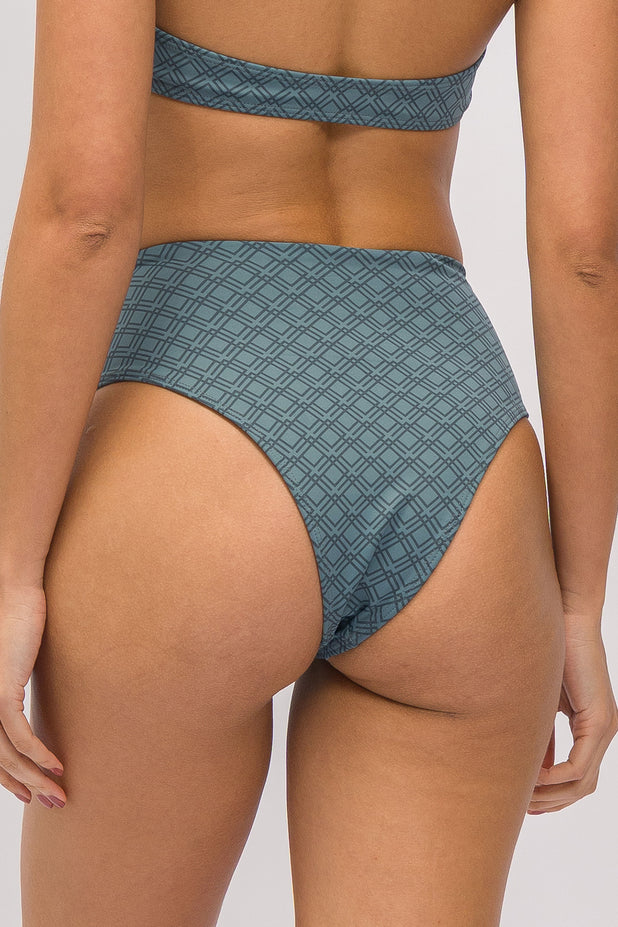 Calcinha Hot Pants Básica Sentir