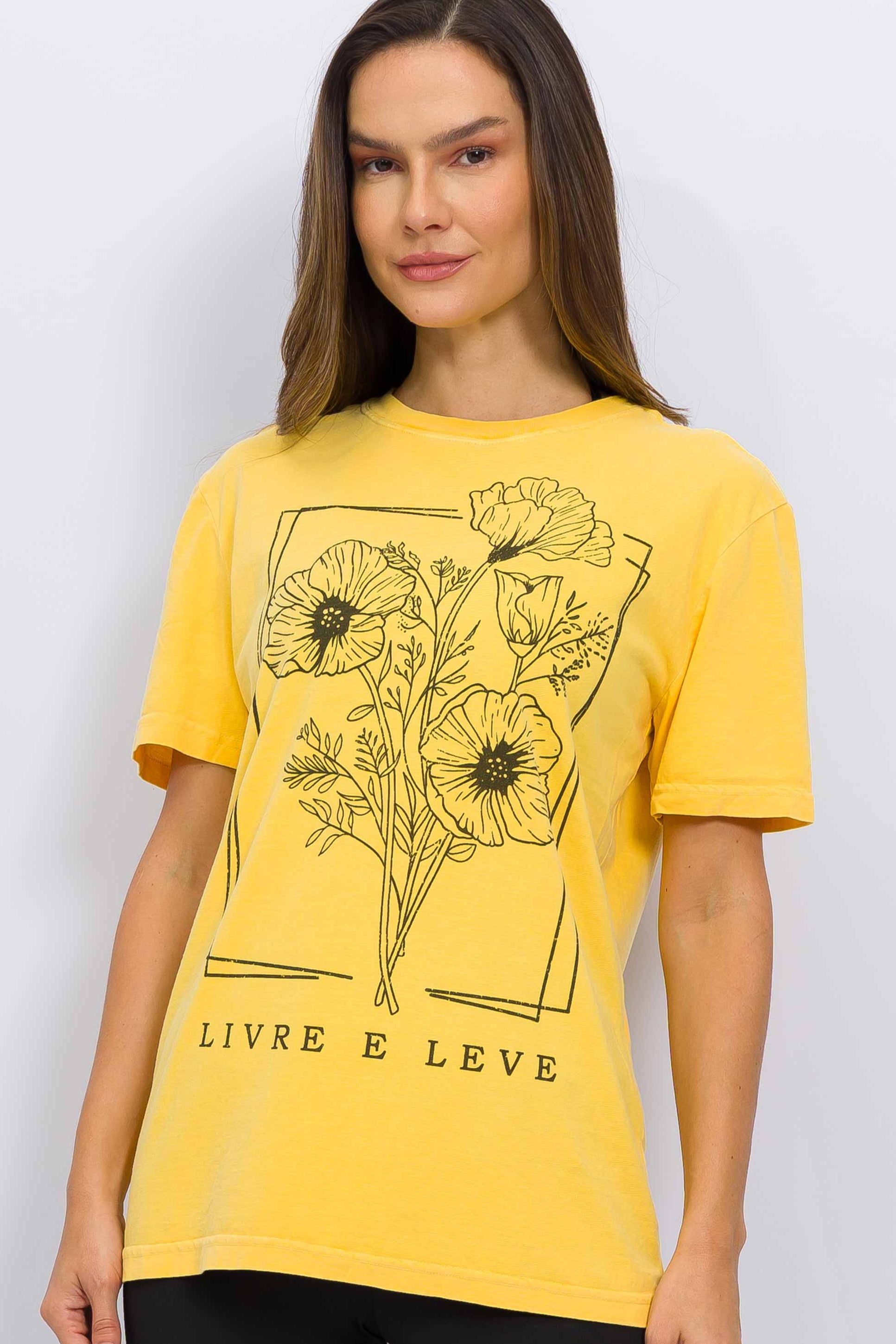 T-Shirt Estonada Ramo de Flores