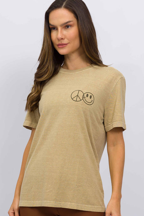 T-Shirt Estonada Paz e Amor