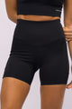 Bermuda Modeladora com Bolso Lateral Preta