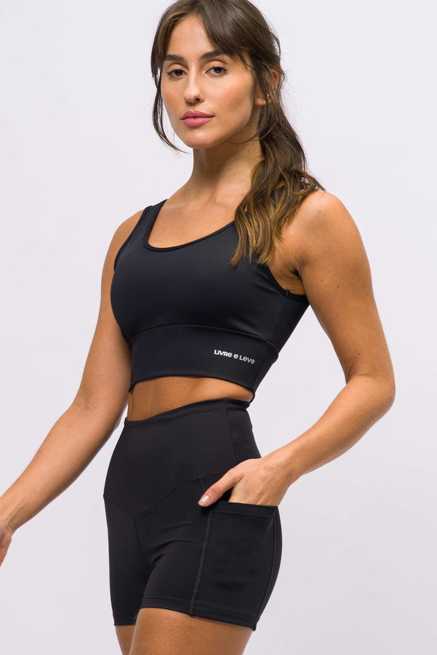 Conjunto Top Regata e Short Modelador com Bolso Lateral Preto