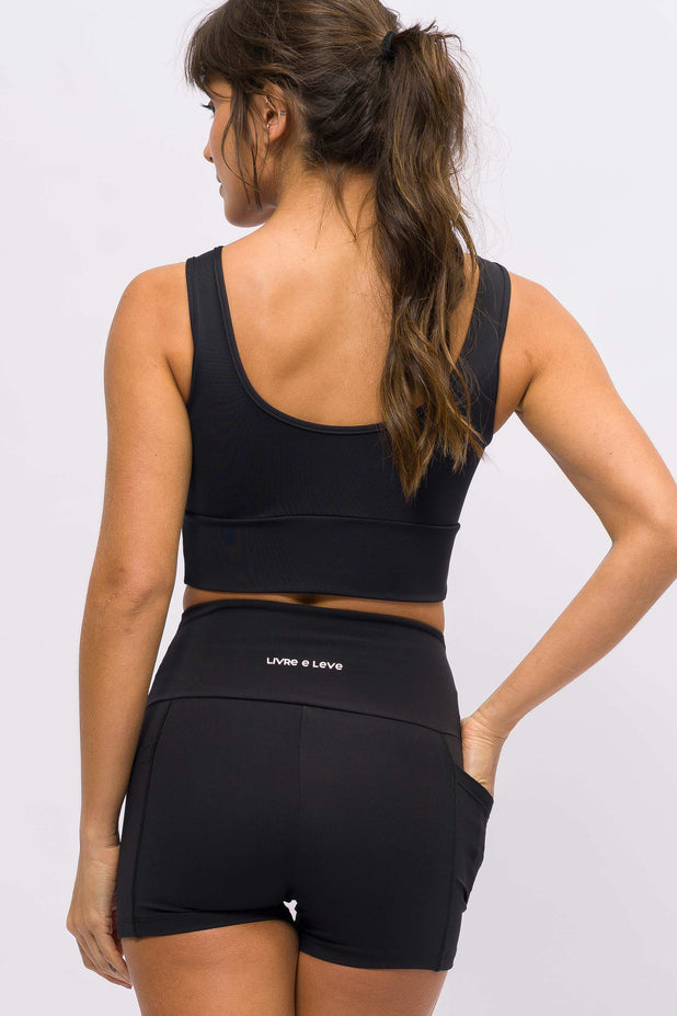Conjunto Top Regata e Short Modelador com Bolso Lateral Preto