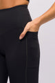 Legging Modeladora com Bolso Lateral Preta