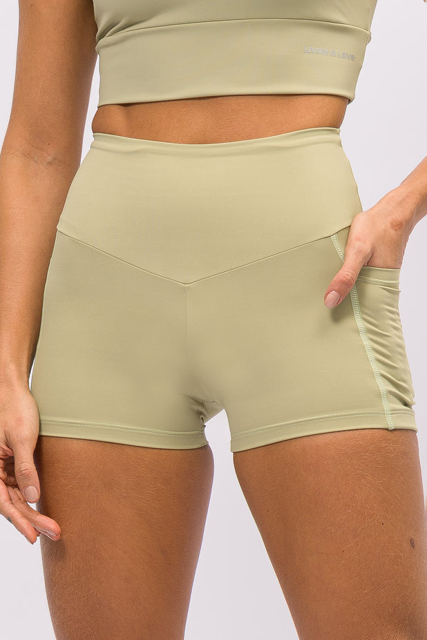 Short Modelador com Bolso Verde