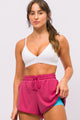 Short Arredondado de Poliamida com Bolso Rosa