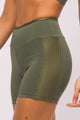 Conjunto Short com Recorte Brilhante Verde
