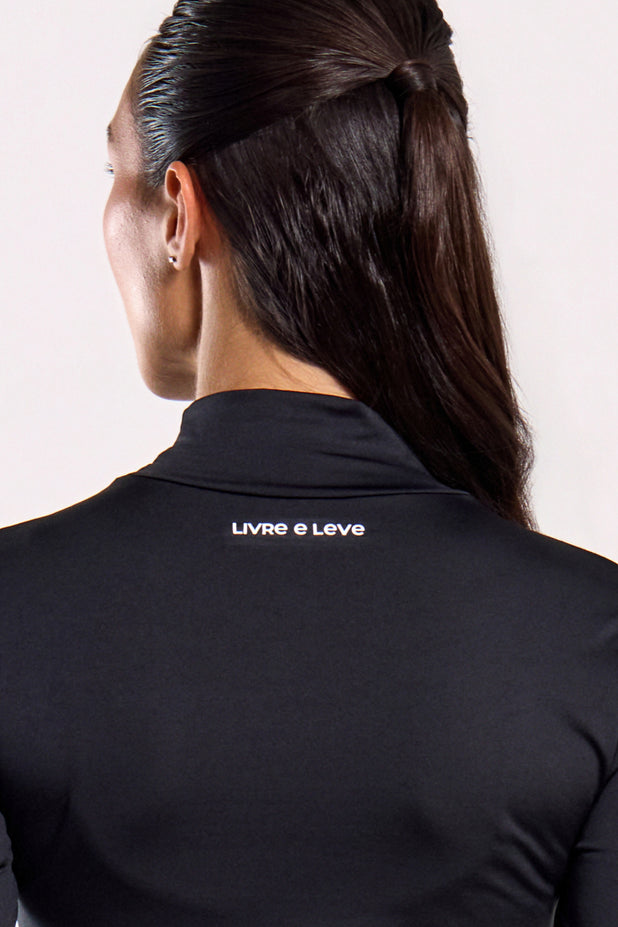 Blusa Térmica Gola Alta Preta