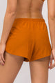 Short Soltinho Canelado Mostarda